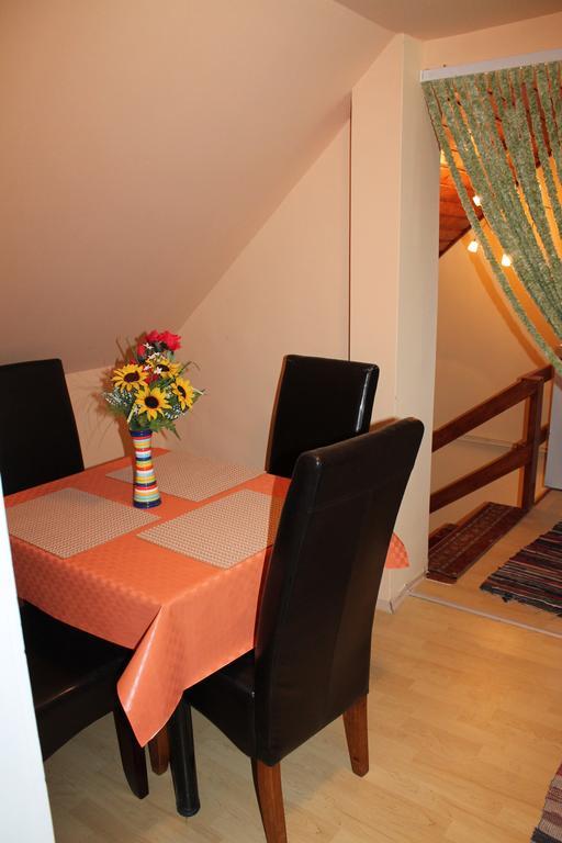 Ruttkai Vendeghaz Apartment Szekesfehervar Exterior photo